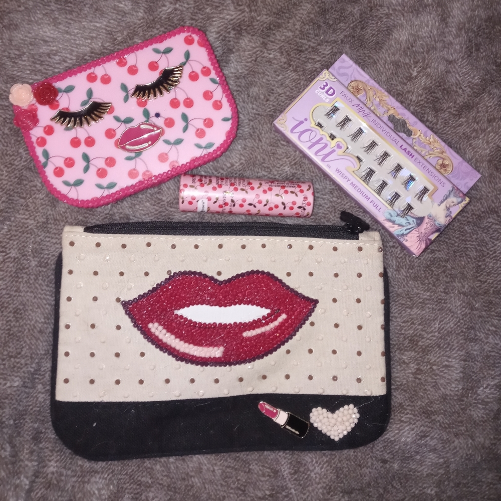 Makeup bag bundle